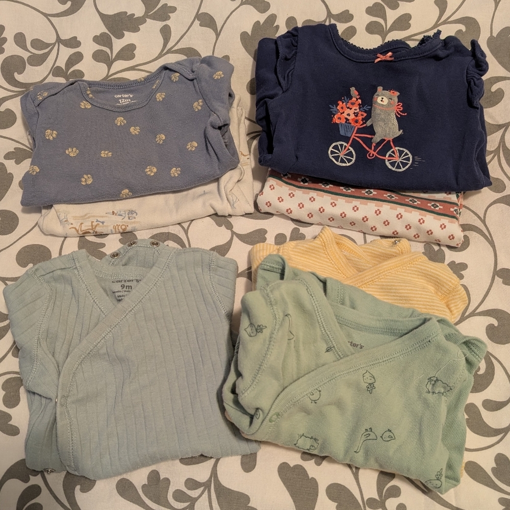 ✨3/$15✨Lot Of Carter's Long Sleeve Bodysuits Onesies
